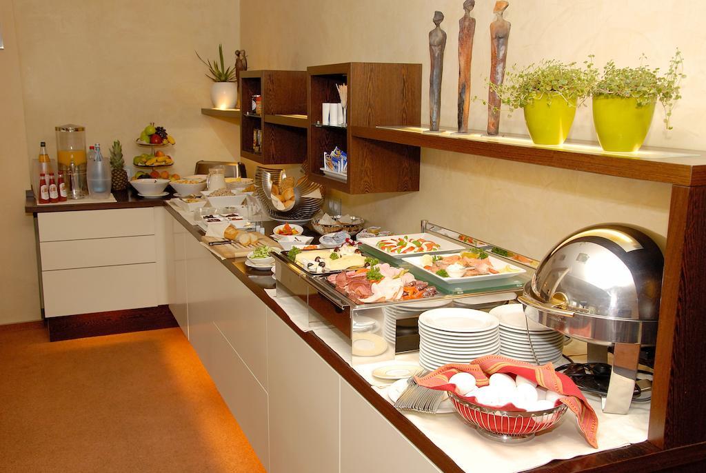 Hotel Graf Offenbach am Main ภายนอก รูปภาพ