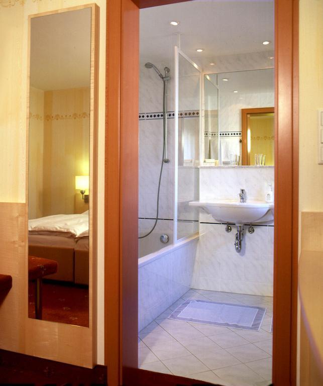 Hotel Graf Offenbach am Main ภายนอก รูปภาพ